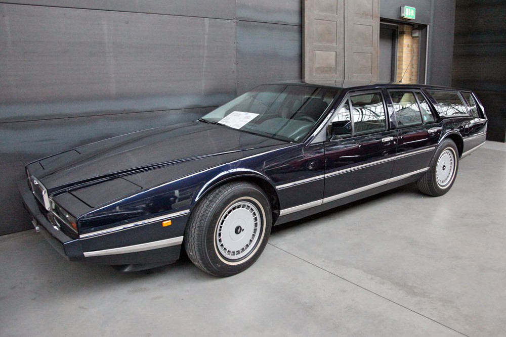 aston martin lagonda 1976