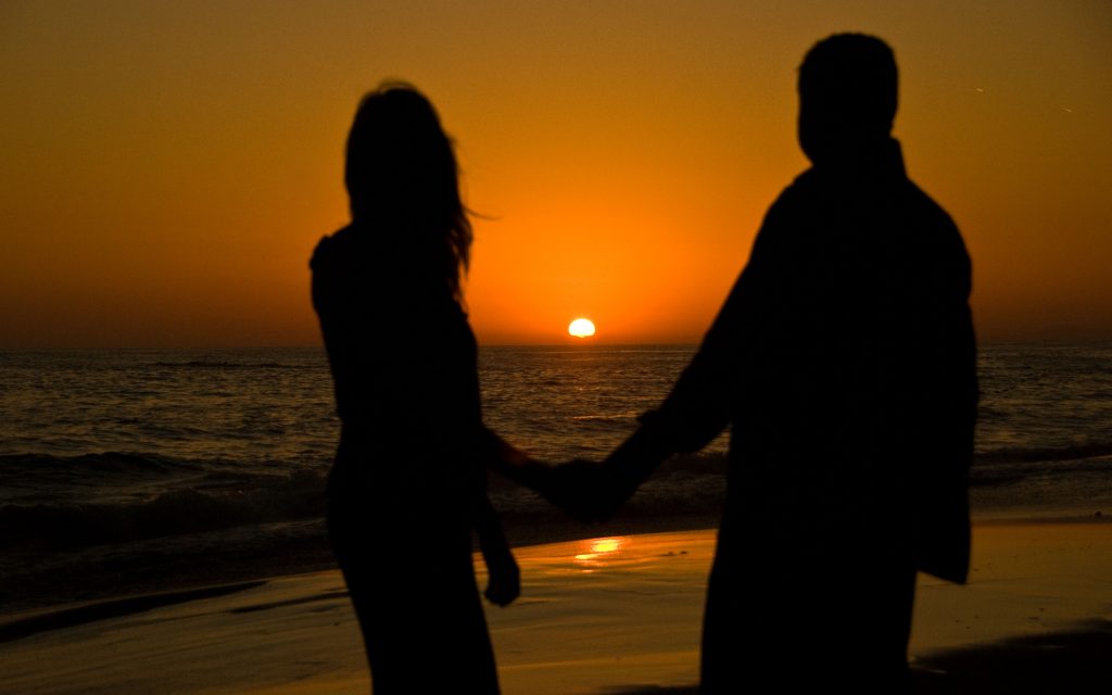 Love-Girl-Boy-Couple-Beach-Romantic-Sunset-6