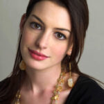 Anne-Hathaway-anne-hathaway-548747_1137_1600